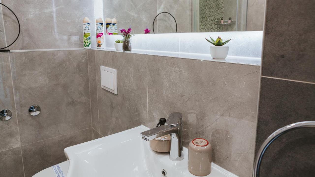 Apartman Orhideja With Free Parking Sarajevo Extérieur photo